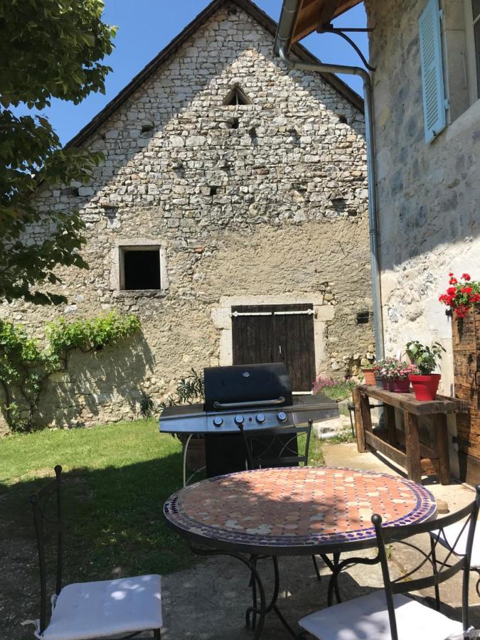 Chambres D'Hotes Des Deux Lacs Ceyzerieu Buitenkant foto