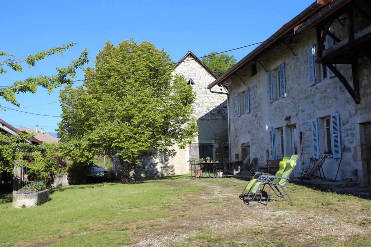 Chambres D'Hotes Des Deux Lacs Ceyzerieu Buitenkant foto
